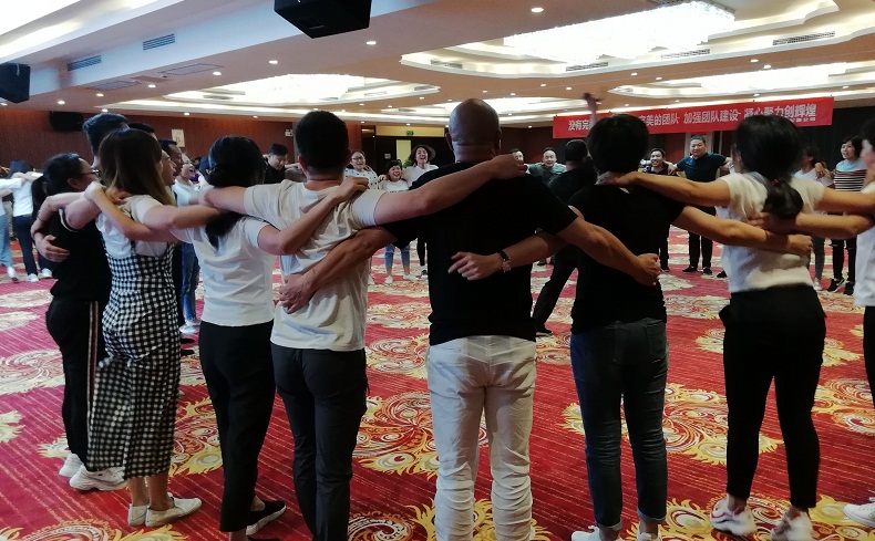 《激勵、溝通與團(tuán)隊(duì)建設(shè)》培訓(xùn)心得-林之法-王龍